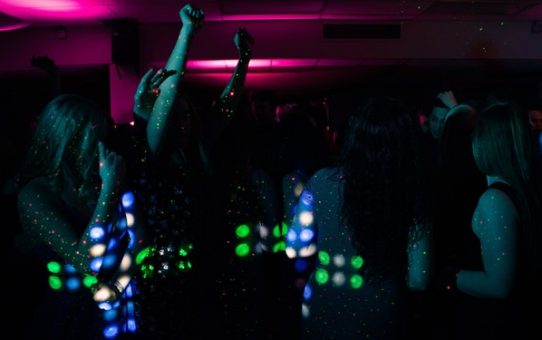 The Story Of Dancing Has Just Gone Viral!